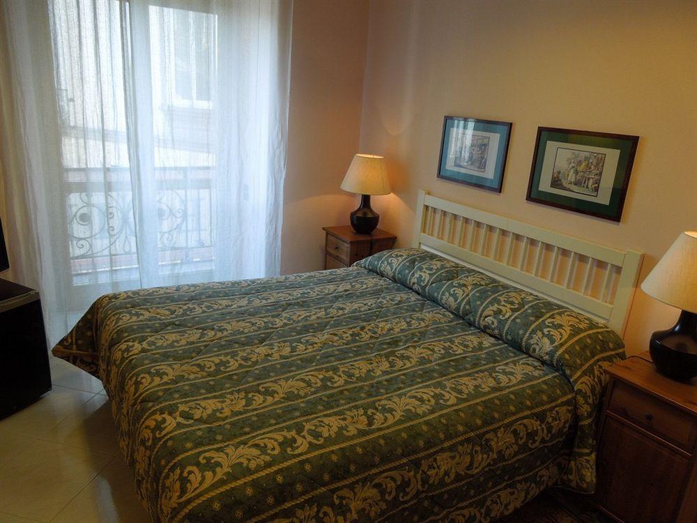 Regina Suite Affittacamere 3*