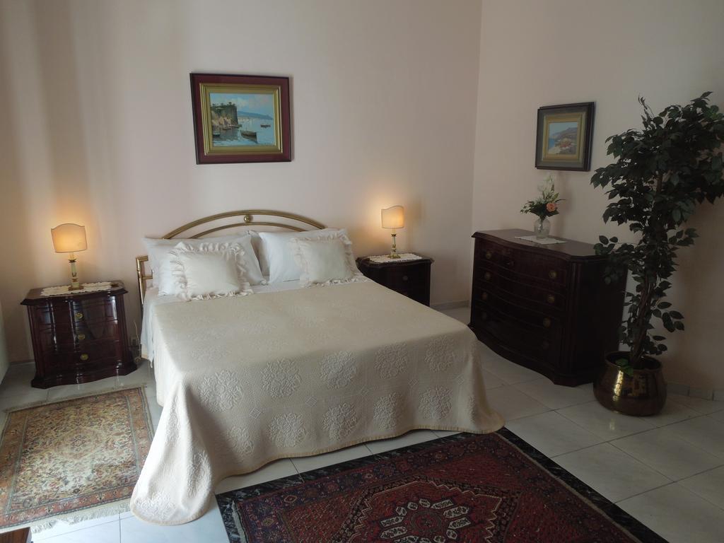 Regina Suite